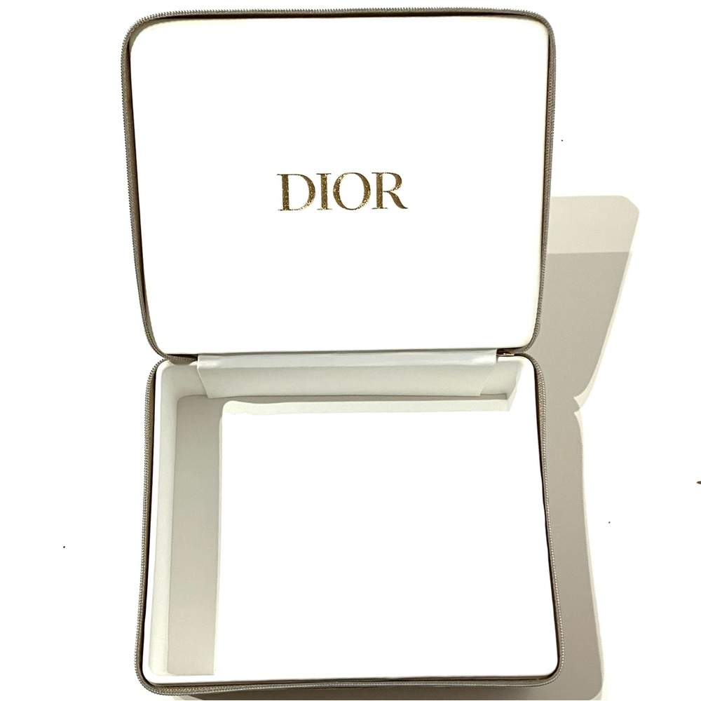 Dior Beauty Gold Makeup Storage Box Zip Case - Picture 4 of 4